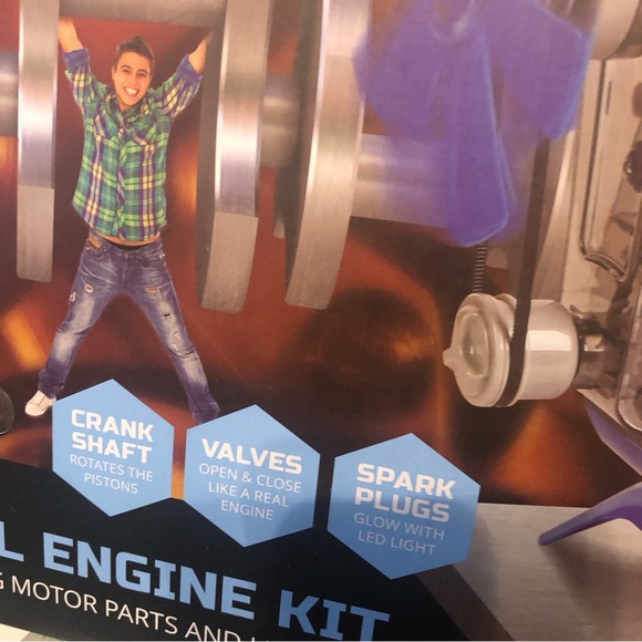 Discovery Mindblown Model Engine Build Kit STEM Moving Parts LED Lights - Picture 6 of 6